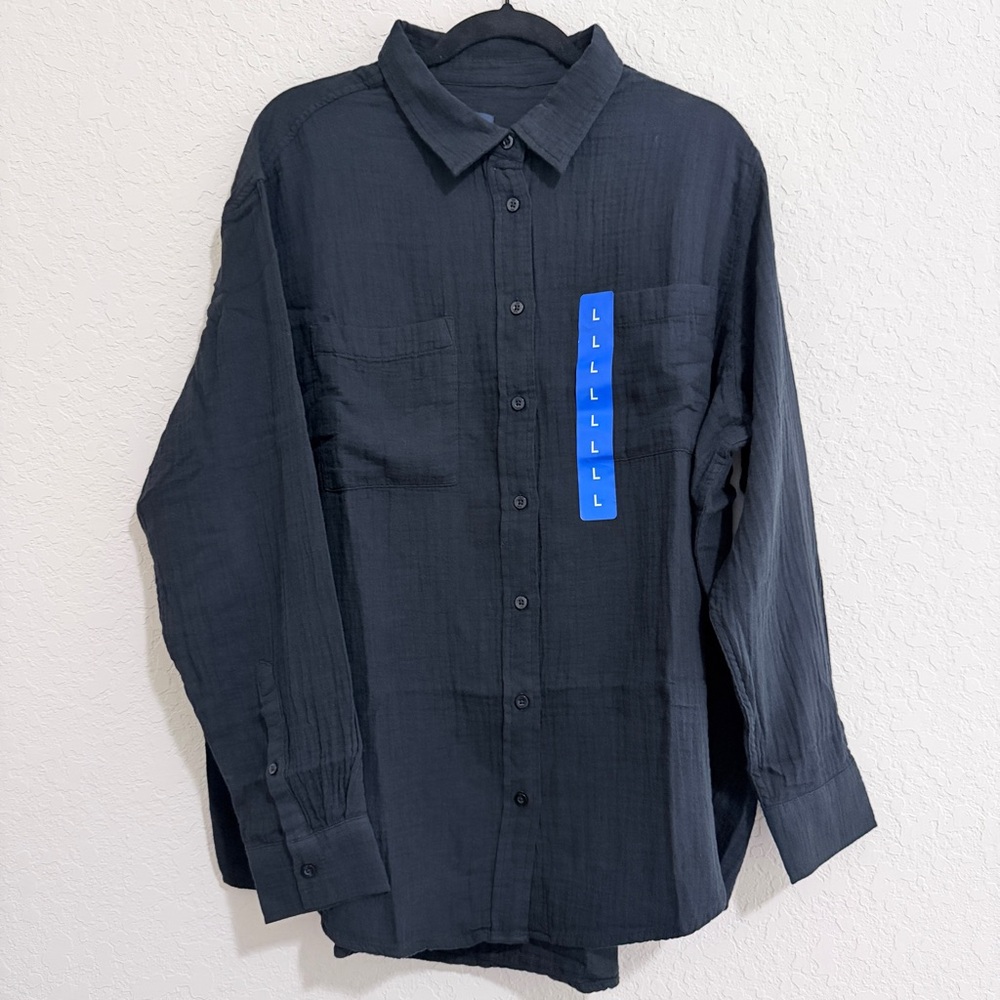 GAP Black Button-Down Shirt
